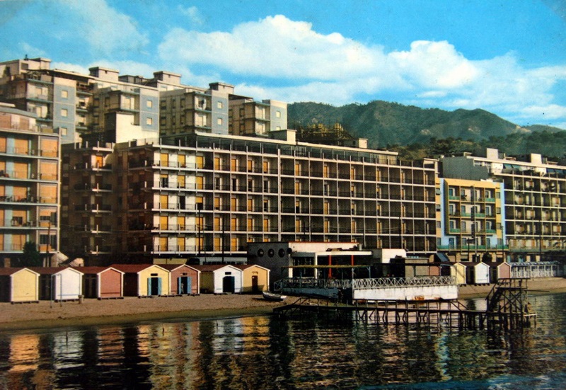 Messina - Proposta di project financing per la riqualificazione e la rifunzionalizzazione dell’ex Hotel Riviera, da destinare a residenza universitaria.